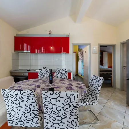 Mit Drei Schlafzimmern- Whirlpool Und Meerblick By Interhome Apartment *