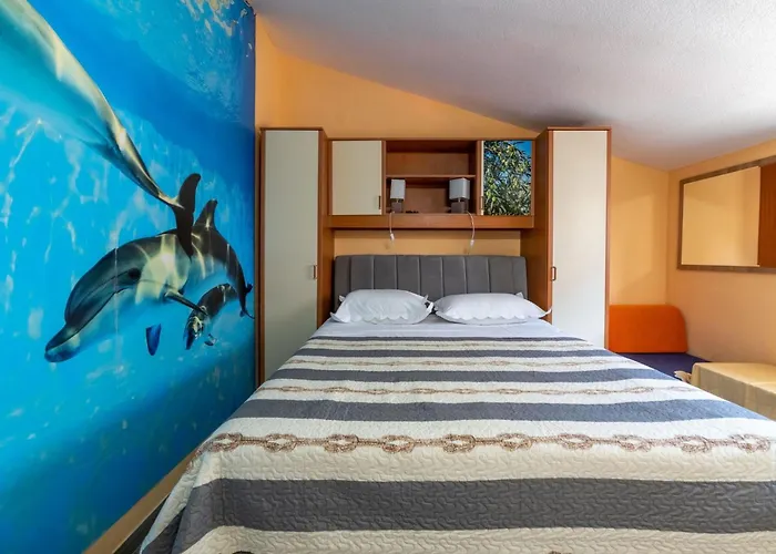 Mit Drei Schlafzimmern- Whirlpool Und Meerblick By Interhome Daire