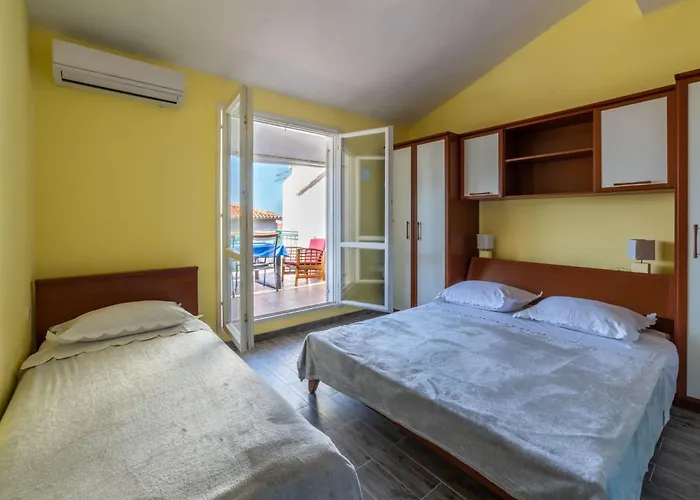 Daire Mit Drei Schlafzimmern- Whirlpool Und Meerblick By Interhome