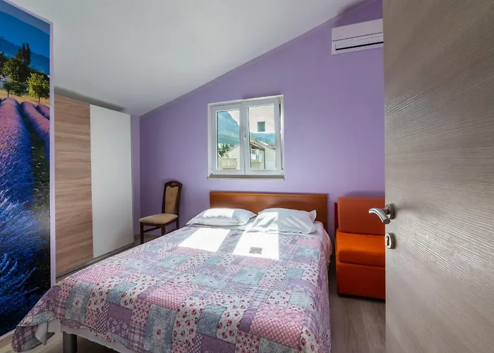 Mit Drei Schlafzimmern- Whirlpool Und Meerblick By Interhome