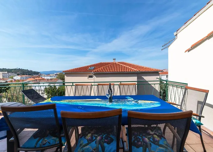 Mit Drei Schlafzimmern- Whirlpool Und Meerblick By Interhome Lägenhet